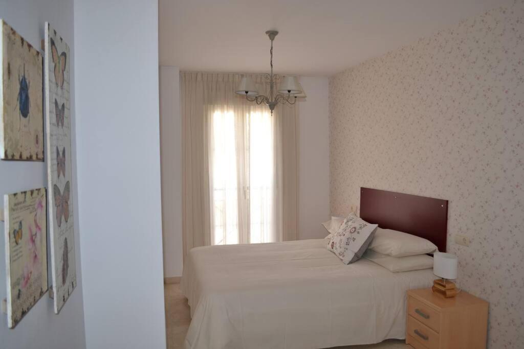Precioso Apartamento En Primera Linea De Playa En Caleta De Velez Exteriör bild