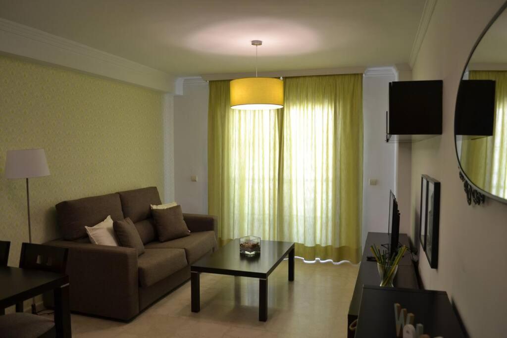 Precioso Apartamento En Primera Linea De Playa En Caleta De Velez Exteriör bild
