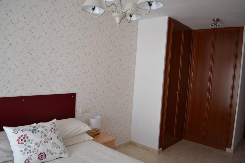 Precioso Apartamento En Primera Linea De Playa En Caleta De Velez Exteriör bild