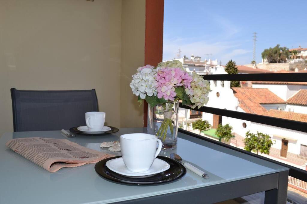 Precioso Apartamento En Primera Linea De Playa En Caleta De Velez Exteriör bild