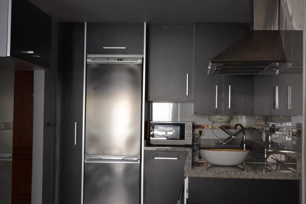 Precioso Apartamento En Primera Linea De Playa En Caleta De Velez Exteriör bild