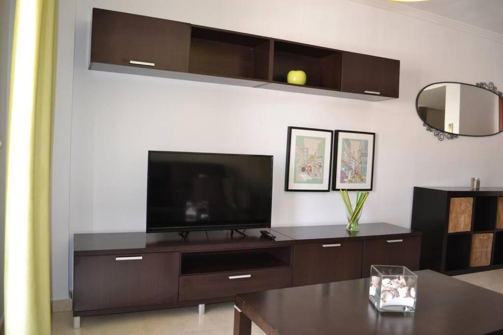 Precioso Apartamento En Primera Linea De Playa En Caleta De Velez Exteriör bild