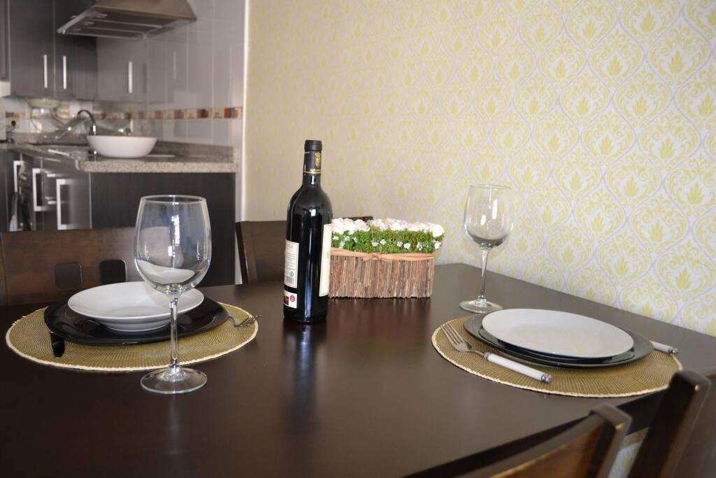 Precioso Apartamento En Primera Linea De Playa En Caleta De Velez Exteriör bild